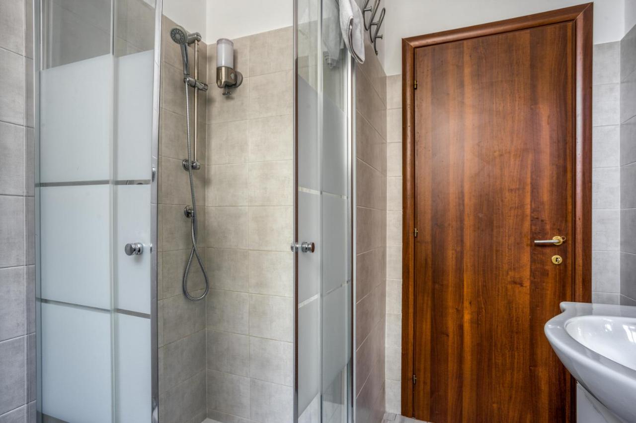 Tiburtina Apartment โรม ภายนอก รูปภาพ